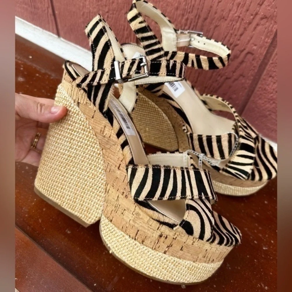 Jessica Simpson Jirie Zebra Print Platform
